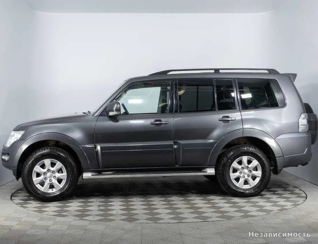 Mitsubishi Pajero 2017 с пробегом — фото 8
