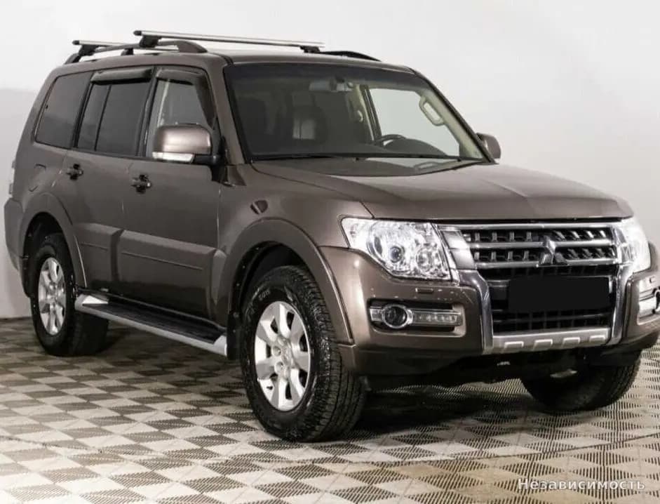 Mitsubishi Pajero 2014 с пробегом — фото 3