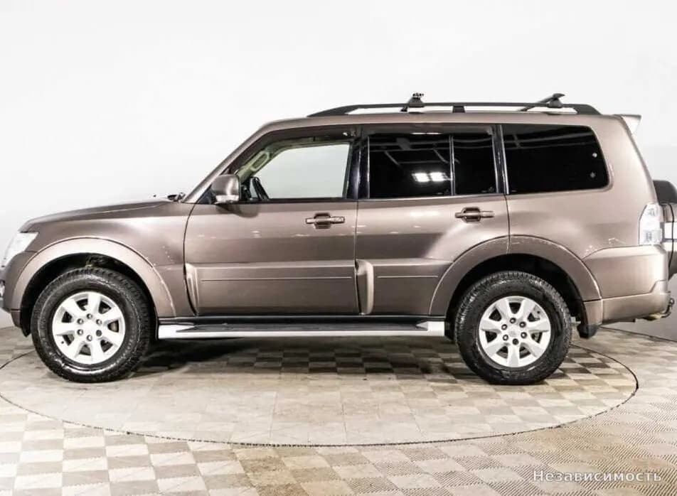 Mitsubishi Pajero 2014 с пробегом — фото 8