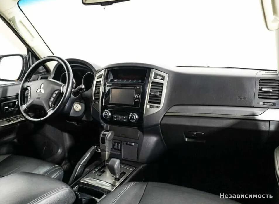 Mitsubishi Pajero 2014 с пробегом — фото 9