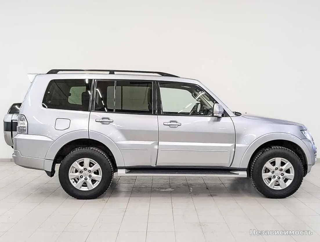 Mitsubishi Pajero 2014 с пробегом — фото 4