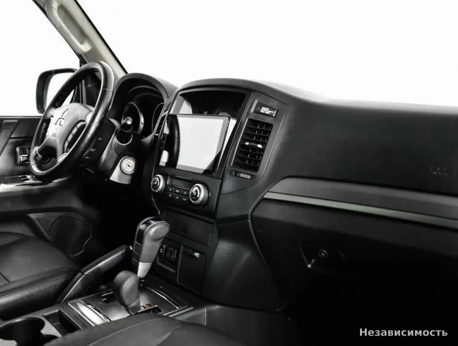 Mitsubishi Pajero 2014 с пробегом — фото 9