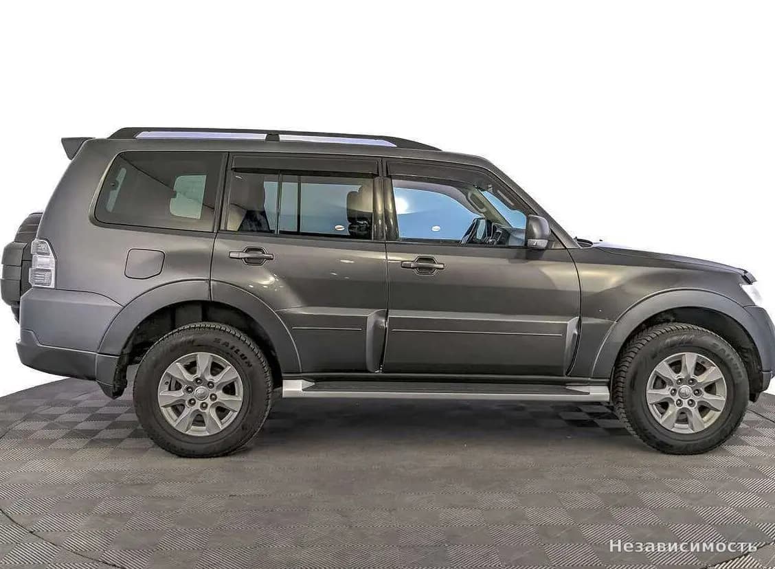 Mitsubishi Pajero 2013 с пробегом — фото 4