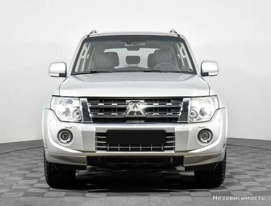 Mitsubishi Pajero 2013 с пробегом — фото 2
