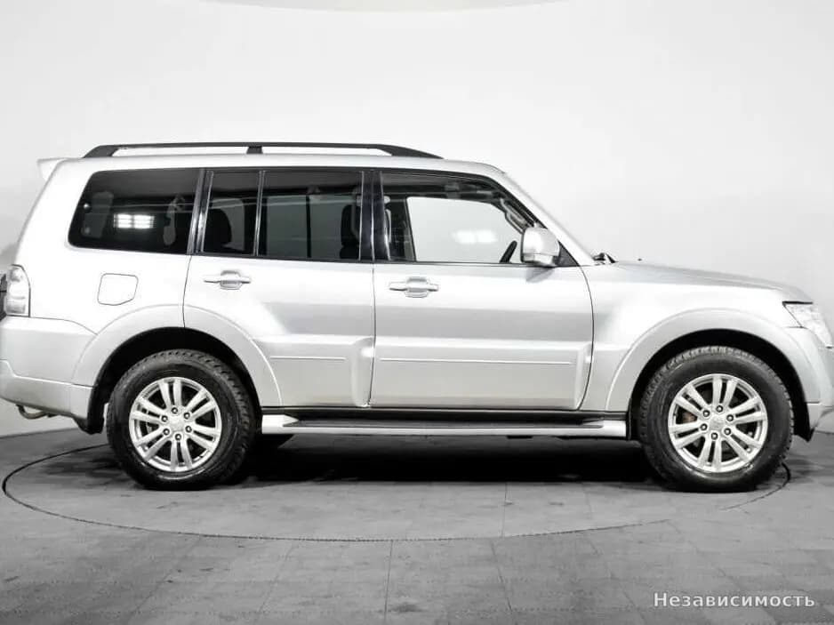 Mitsubishi Pajero 2013 с пробегом — фото 4