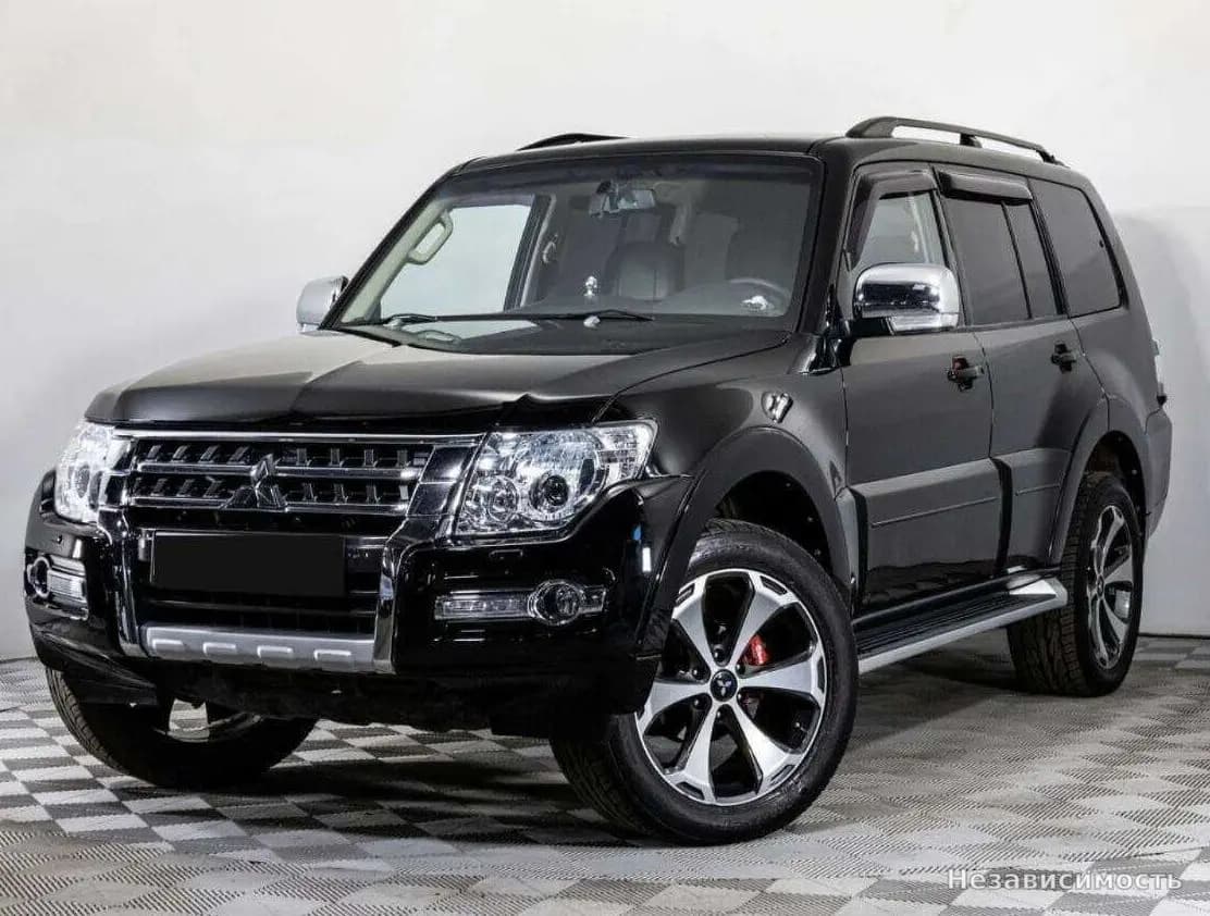 Mitsubishi Pajero, 2015 с пробегом