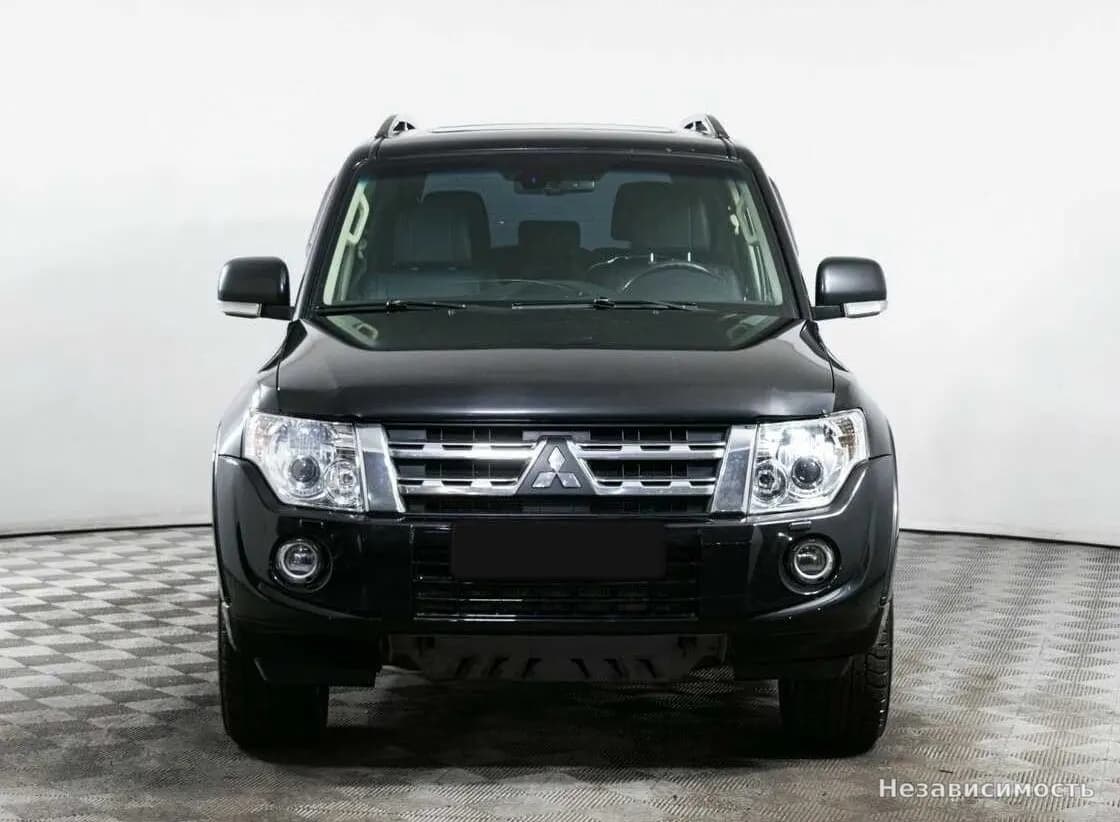 Mitsubishi Pajero 2013 с пробегом — фото 2