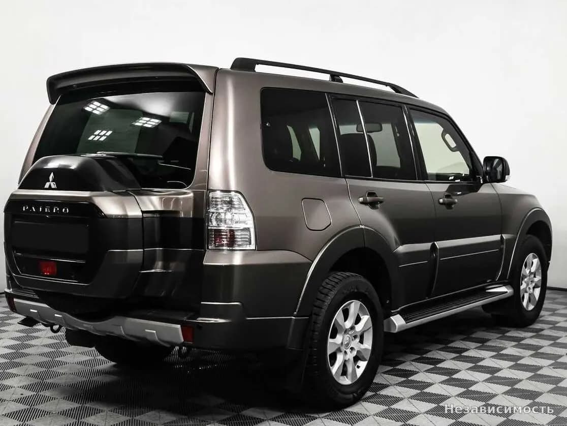 Mitsubishi Pajero 2015 с пробегом — фото 5
