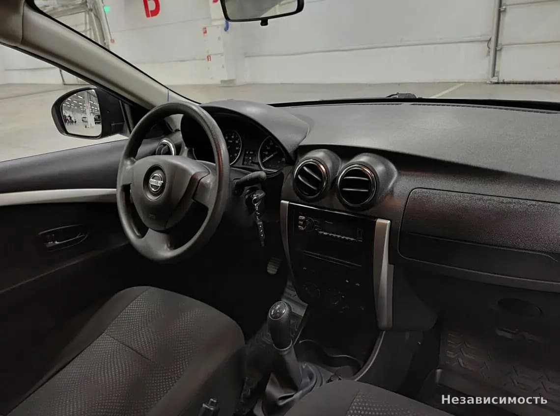 Nissan Almera 2015 с пробегом — фото 10