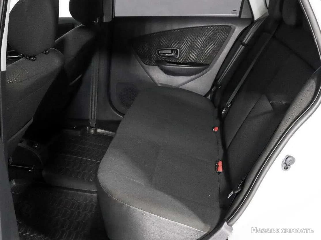 Nissan Almera 2015 с пробегом — фото 8