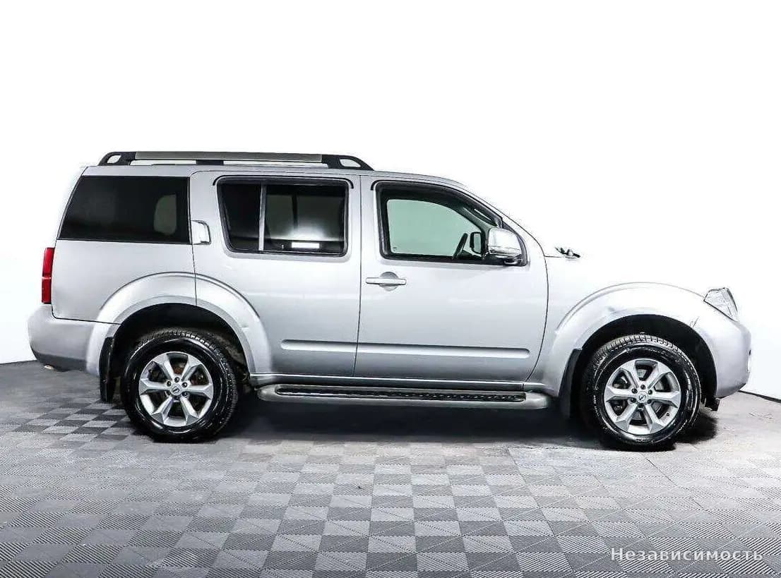 Nissan Pathfinder 2012 с пробегом — фото 4
