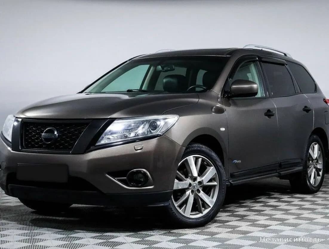 Nissan Pathfinder, 2015 с пробегом