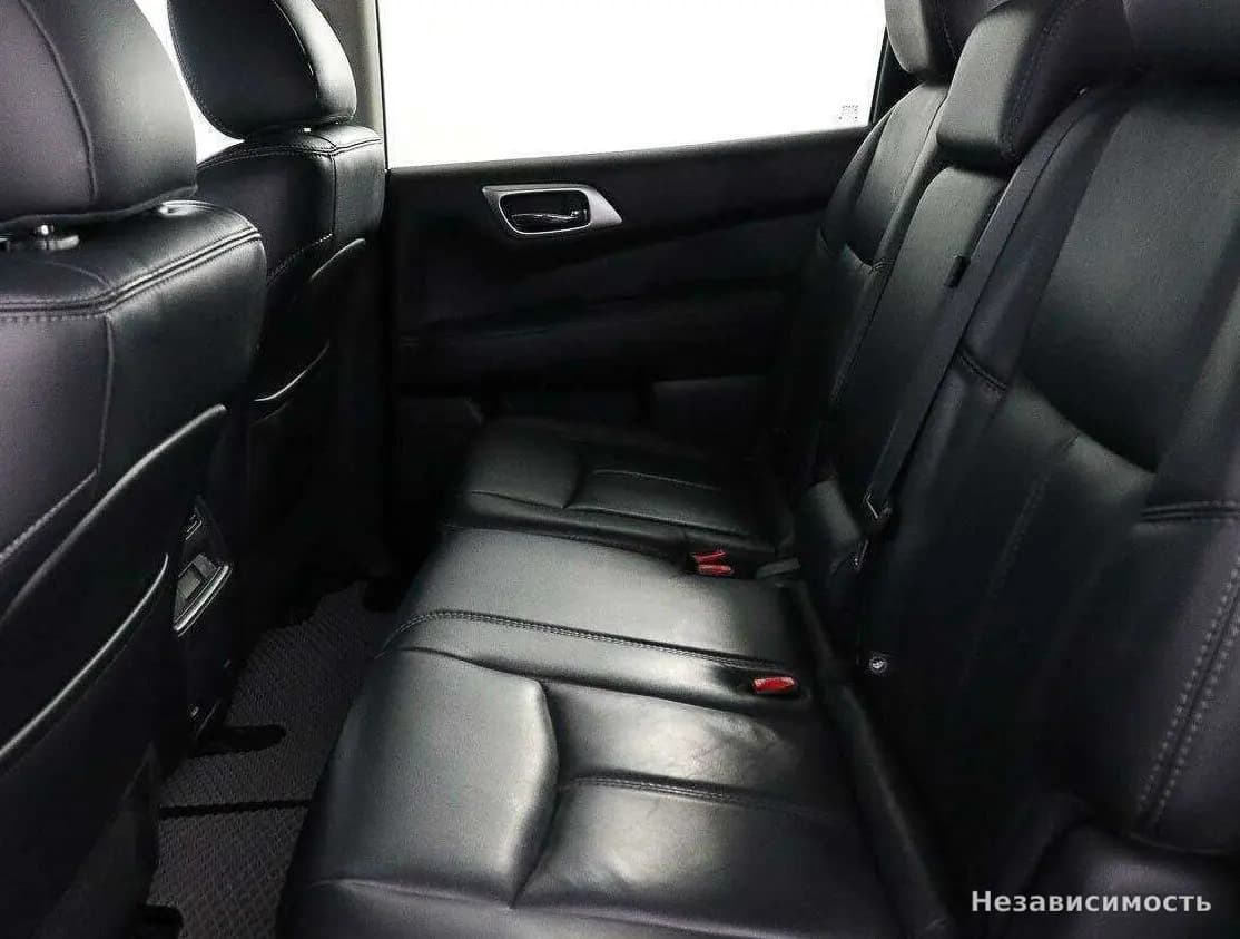 Nissan Pathfinder 2017 с пробегом — фото 10