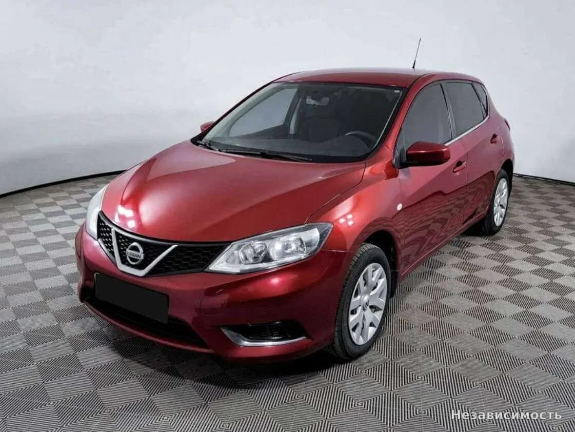 Nissan Tiida, 2015 с пробегом