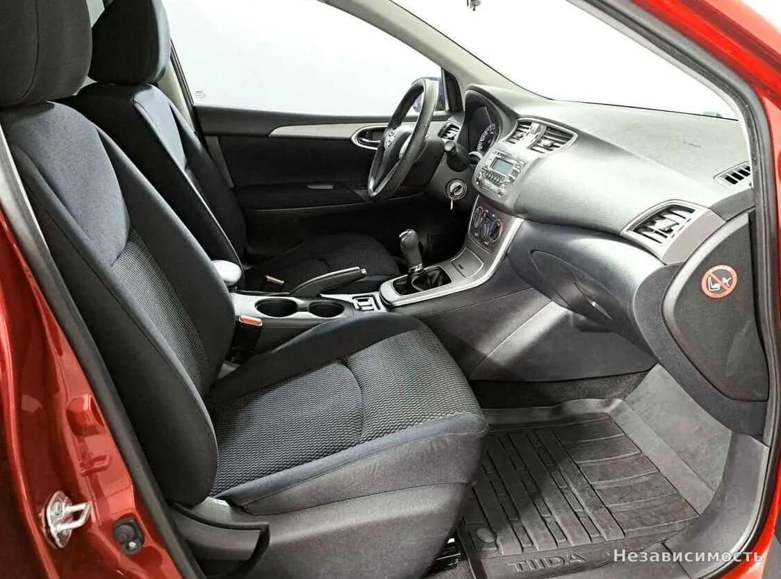 Nissan Tiida 2015 с пробегом — фото 9