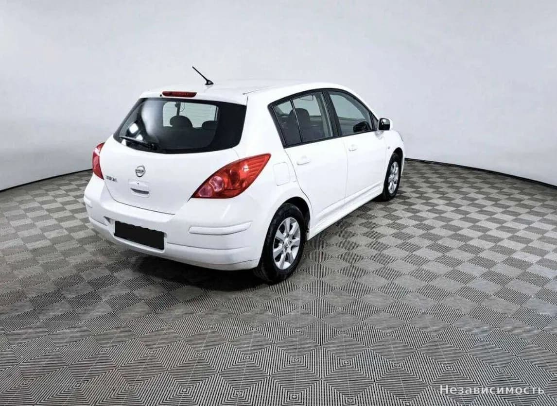 Nissan Tiida 2012 с пробегом — фото 5