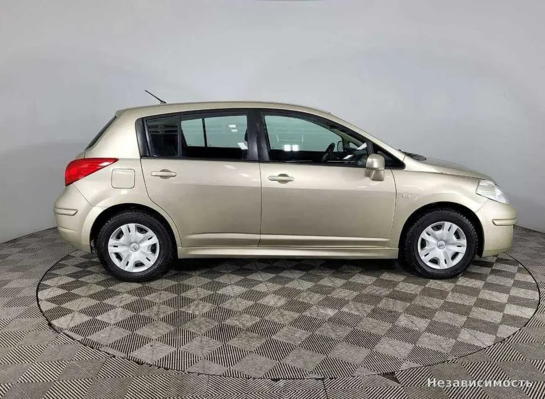 Nissan Tiida 2013 с пробегом — фото 4