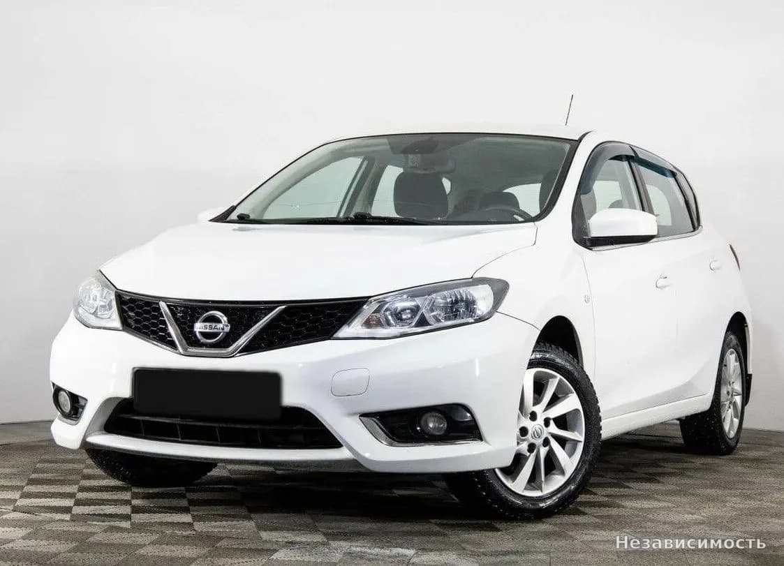 Nissan Tiida, 2015 с пробегом