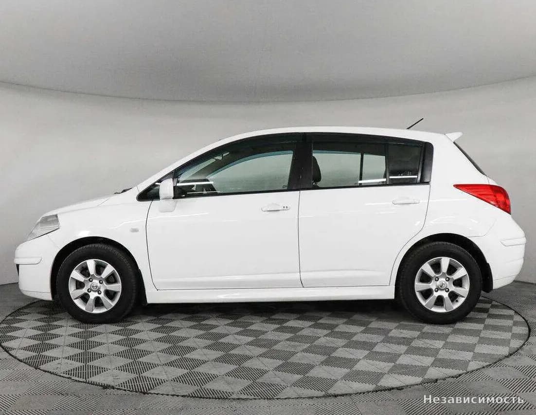 Nissan Tiida 2013 с пробегом — фото 8