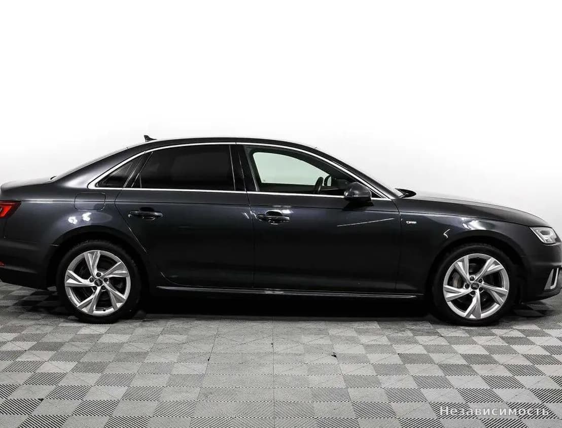 Audi A4 2018 с пробегом — фото 4