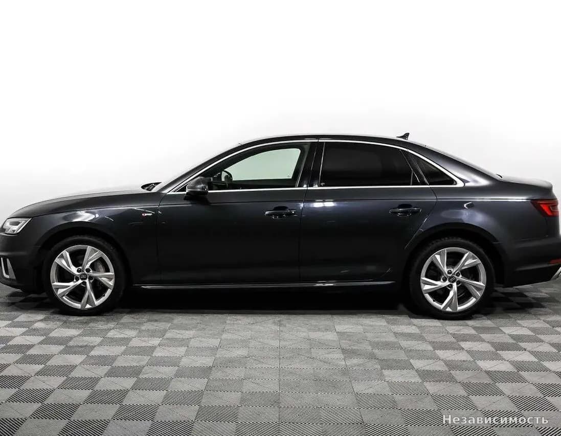 Audi A4 2018 с пробегом — фото 8
