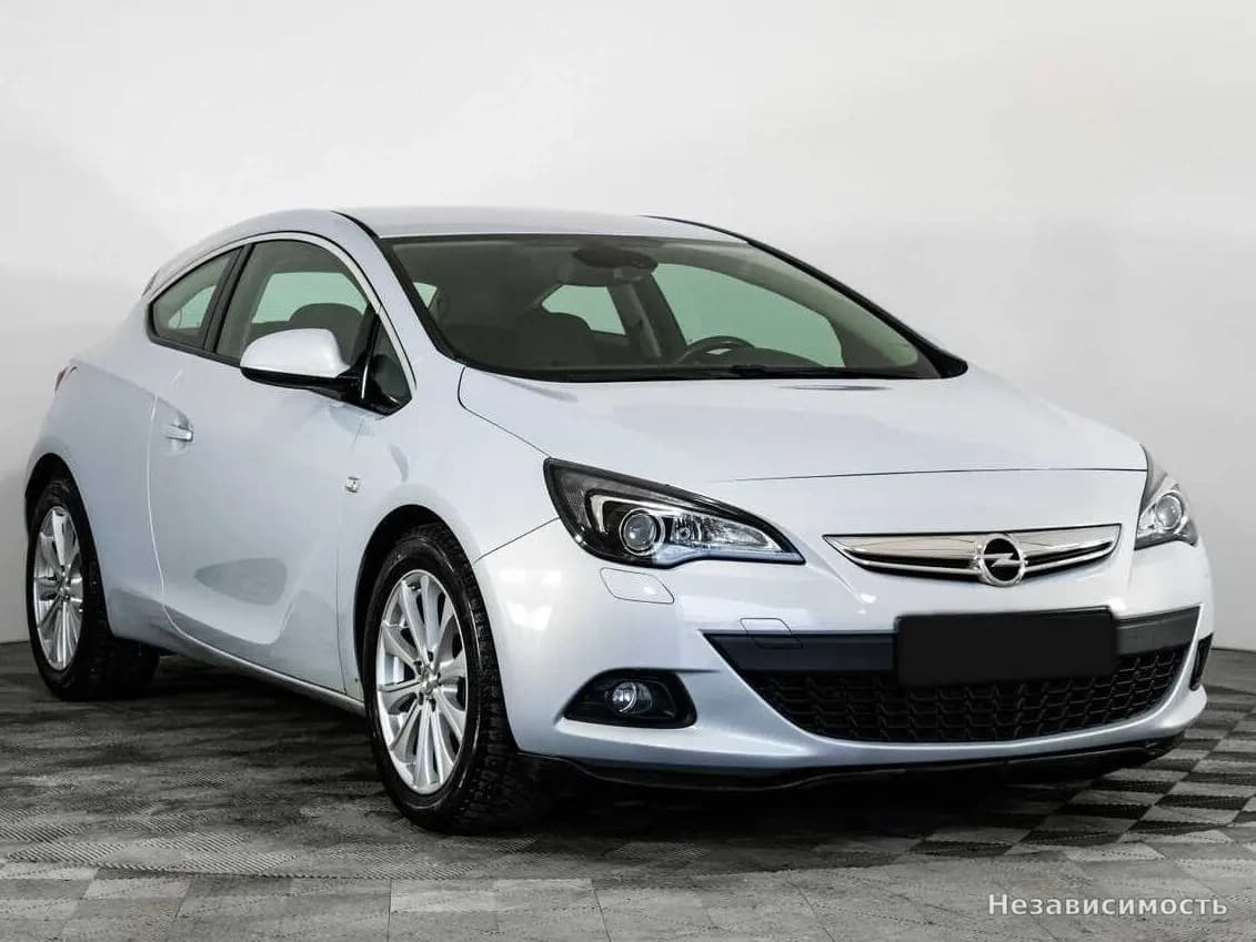 Opel Astra 2012 с пробегом — фото 3