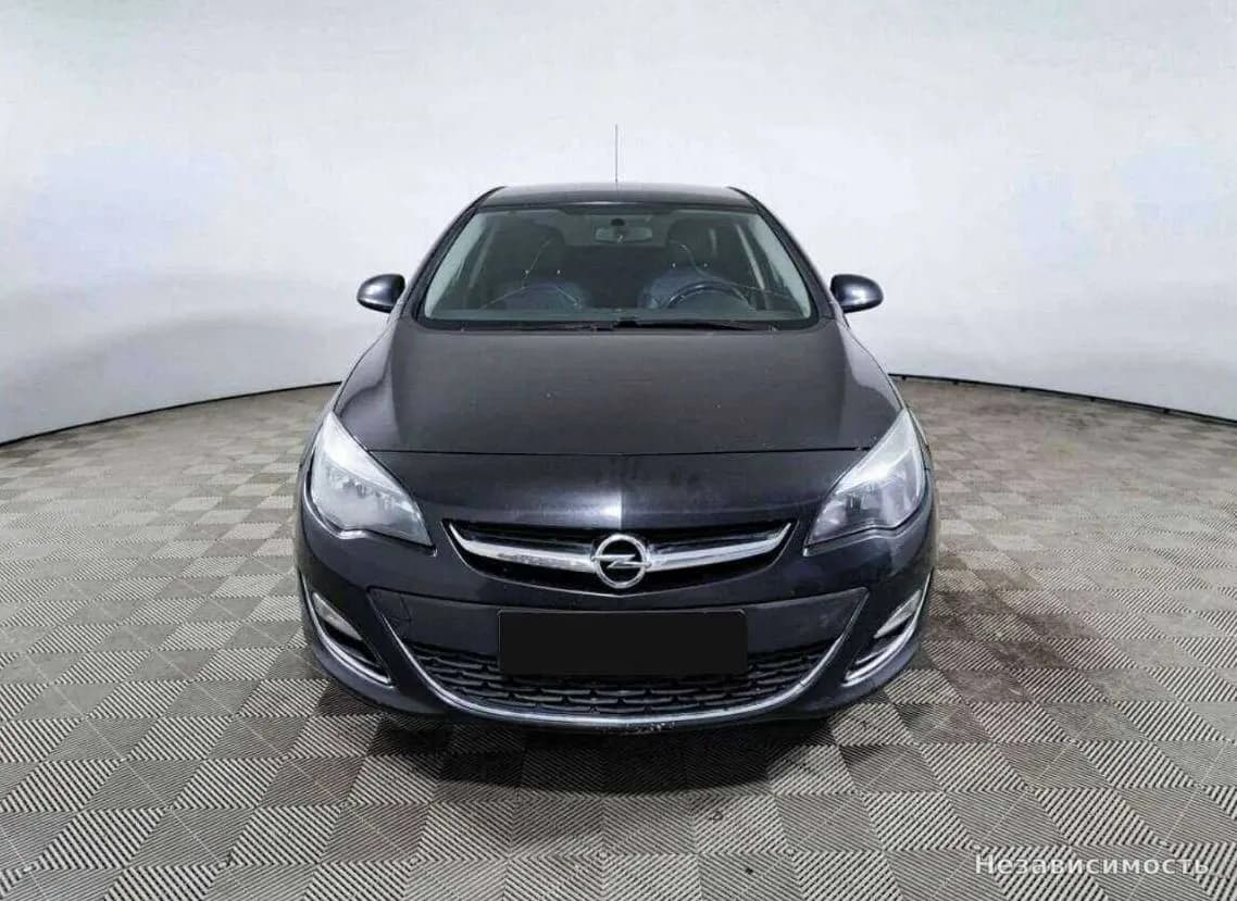 Opel Astra 2014 с пробегом — фото 2