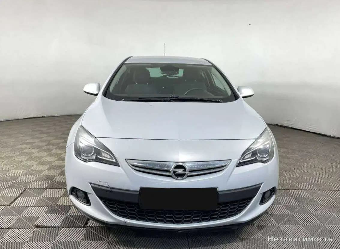 Opel Astra 2013 с пробегом — фото 2
