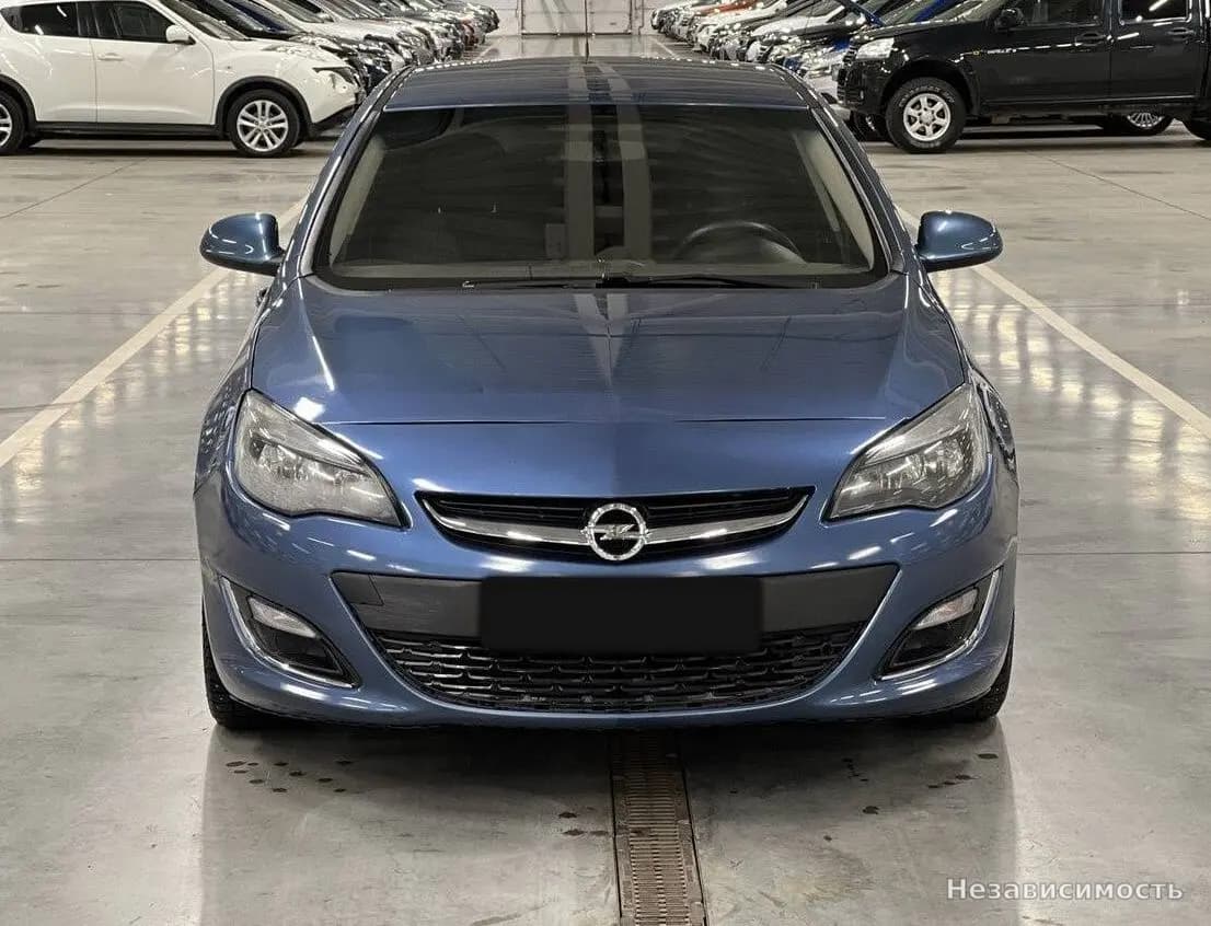 Opel Astra 2013 с пробегом — фото 2