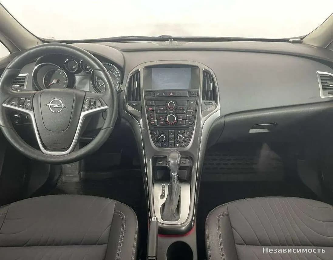 Opel Astra 2013 с пробегом — фото 7