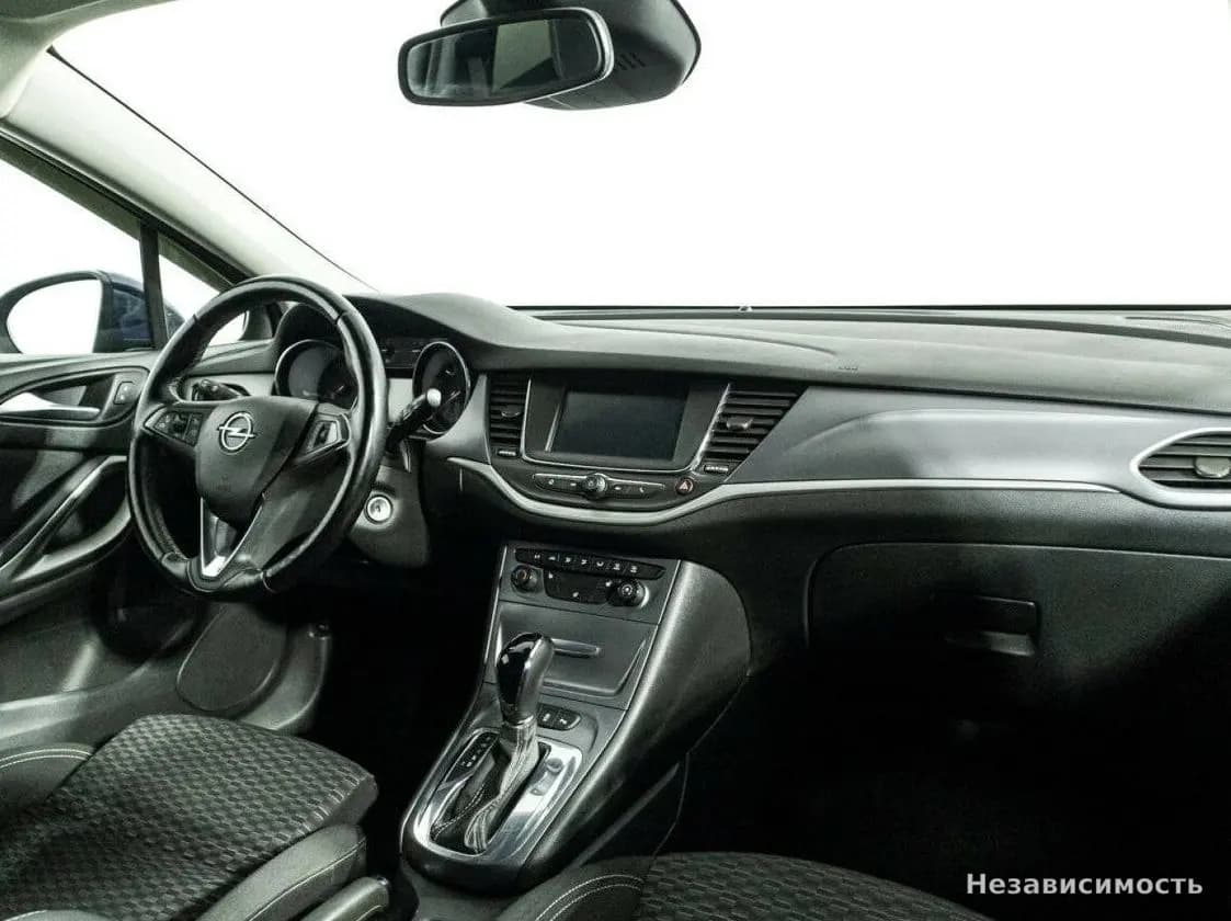 Opel Astra 2019 с пробегом — фото 9