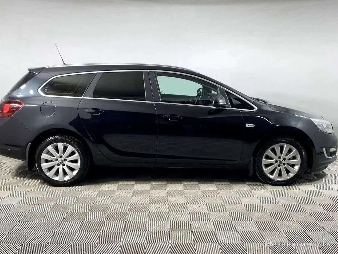 Opel Astra 2013 с пробегом — фото 4
