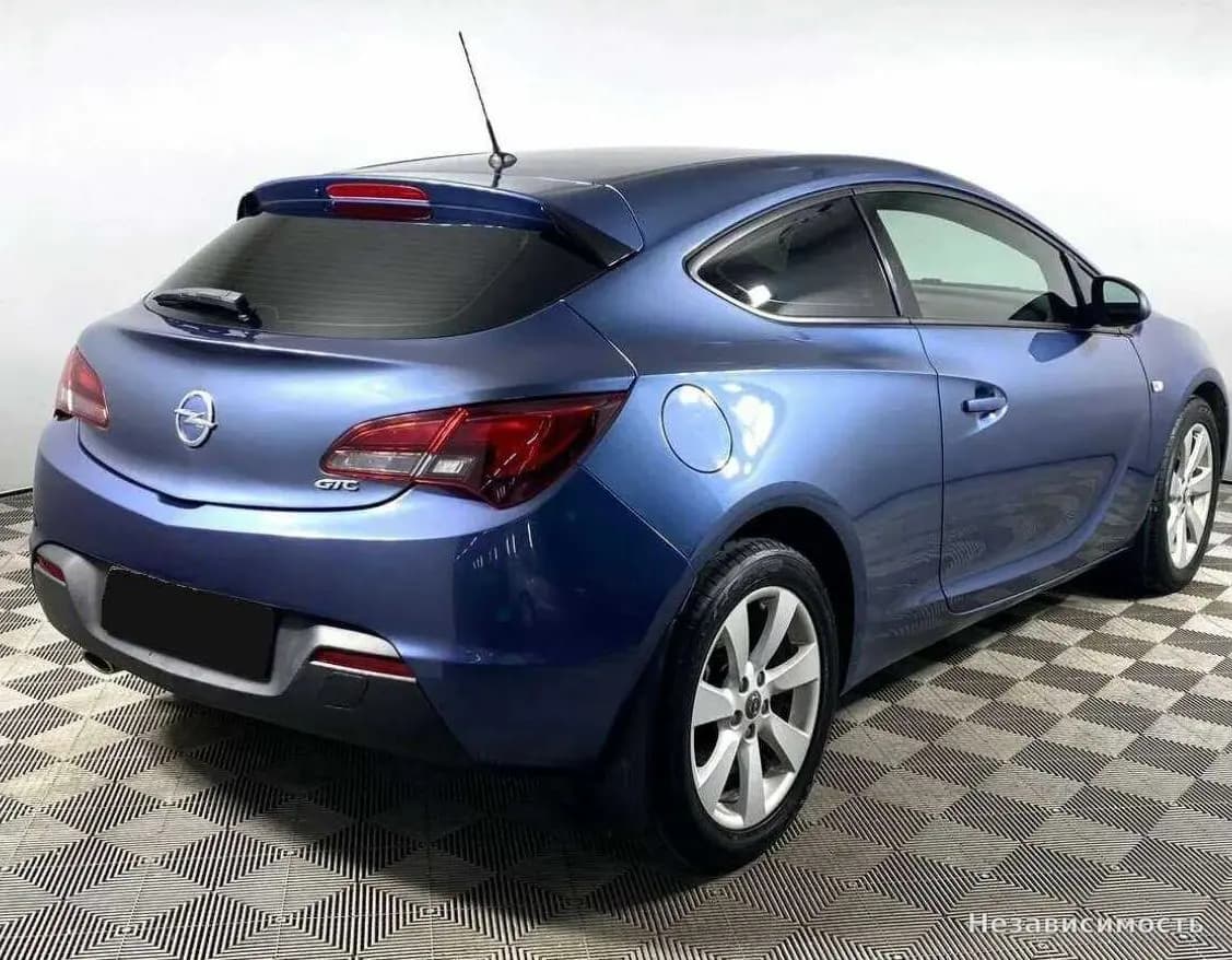 Opel Astra 2013 с пробегом — фото 5