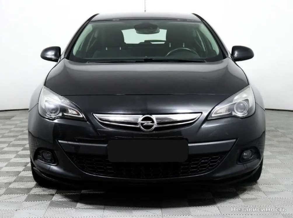 Opel Astra 2012 с пробегом — фото 2