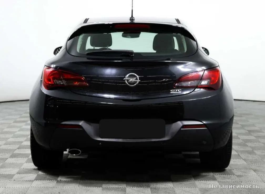 Opel Astra 2012 с пробегом — фото 6
