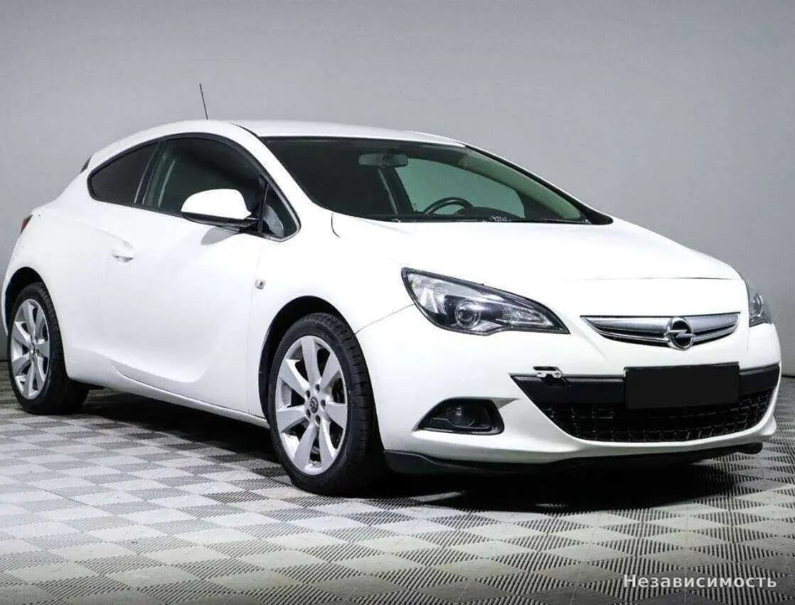 Opel Astra 2013 с пробегом — фото 3