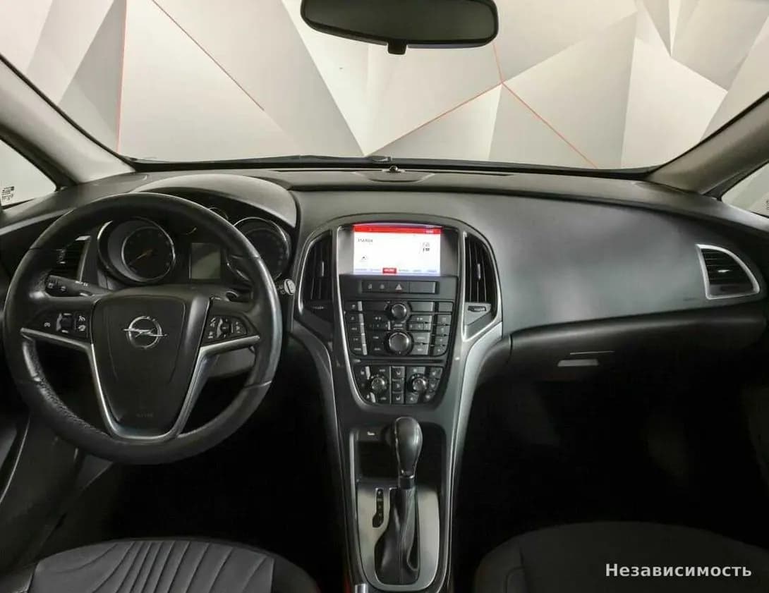 Opel Astra 2014 с пробегом — фото 10