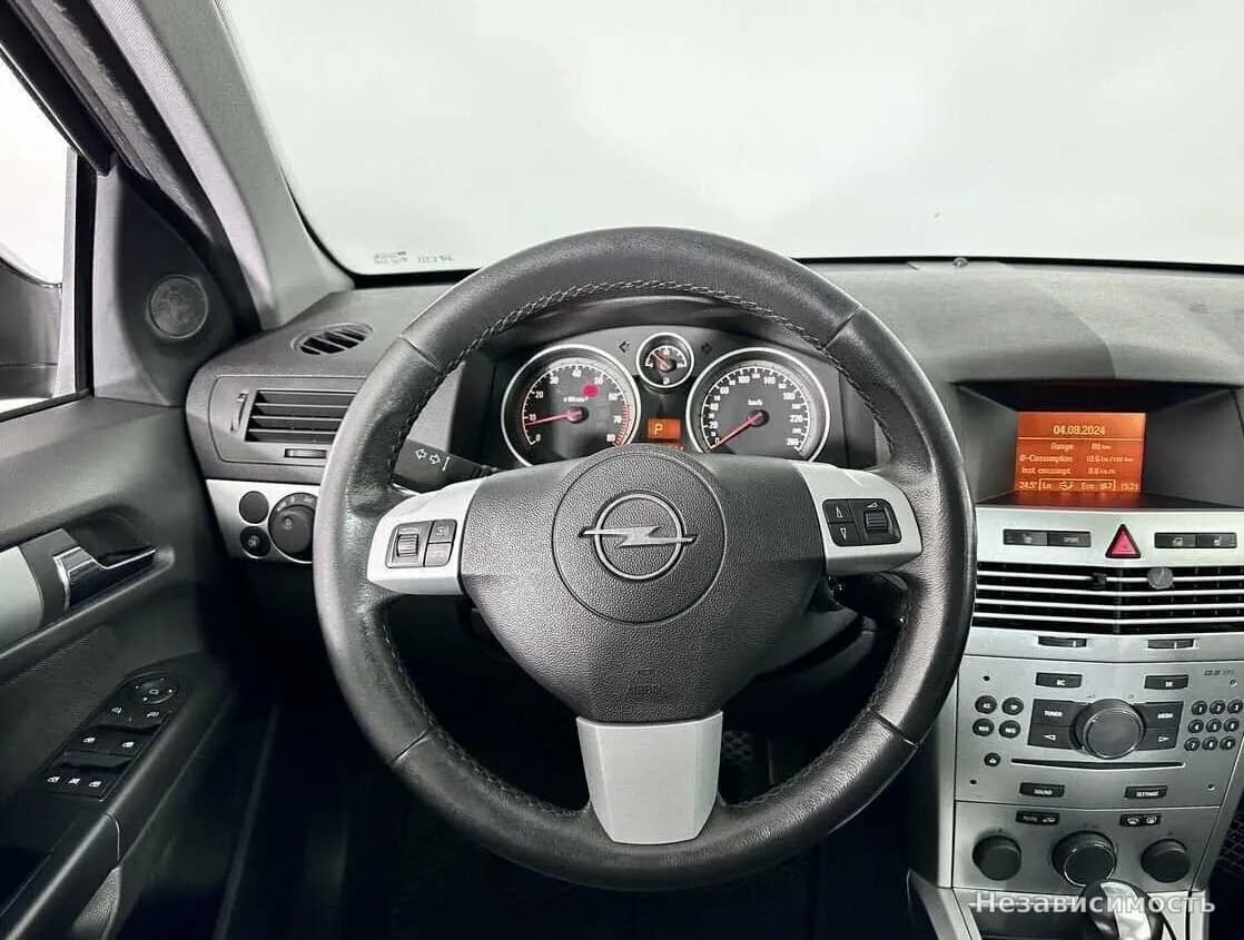 Opel Astra 2014 с пробегом — фото 8