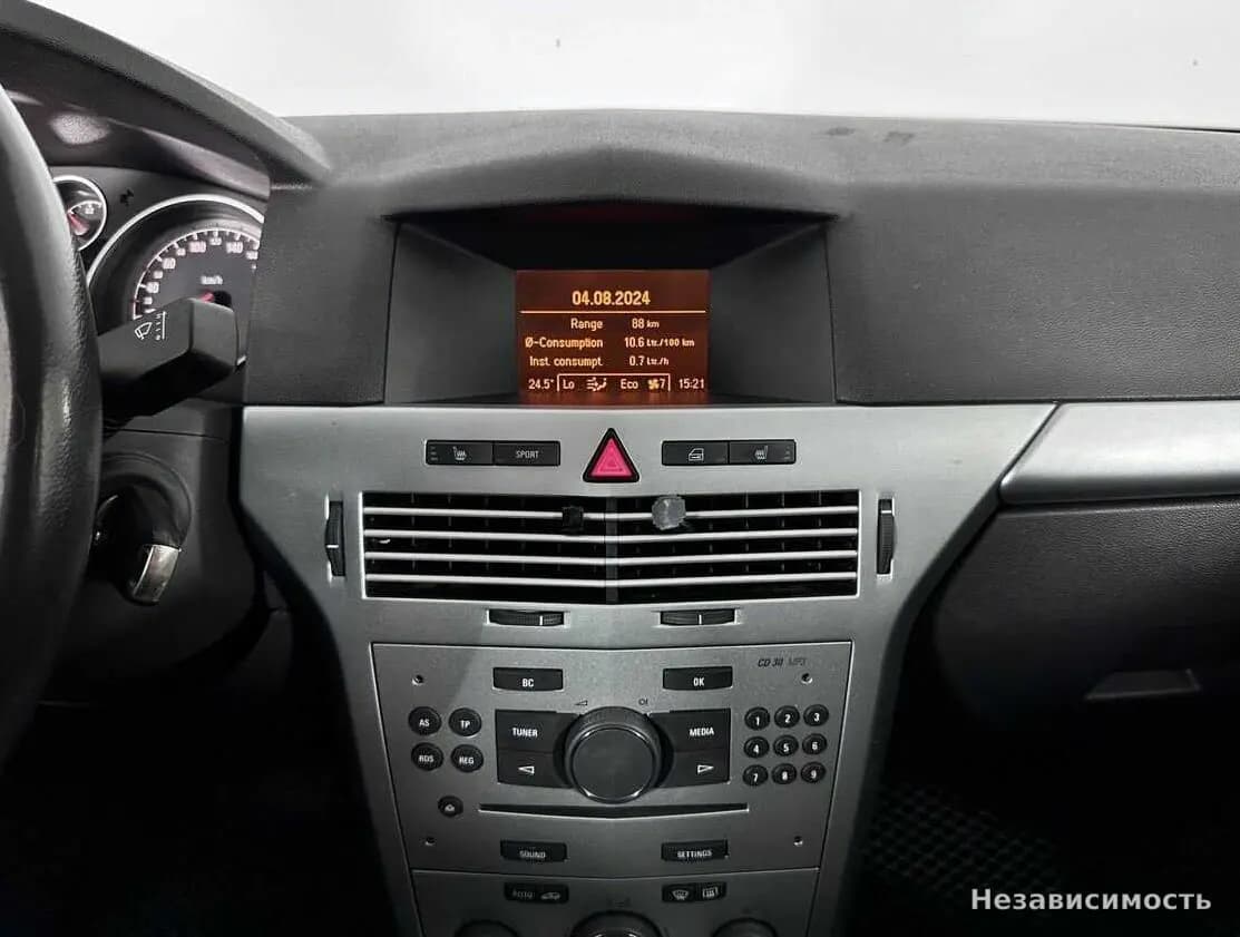 Opel Astra 2014 с пробегом — фото 10