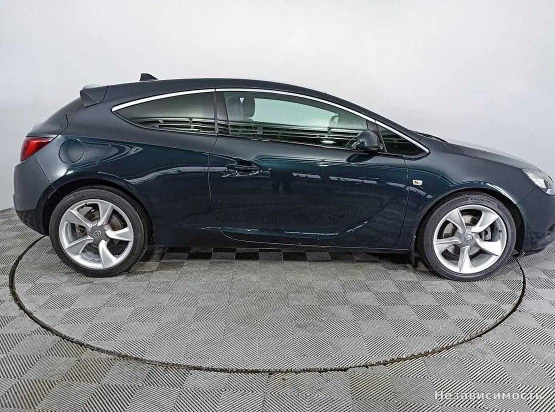 Opel Astra 2014 с пробегом — фото 4