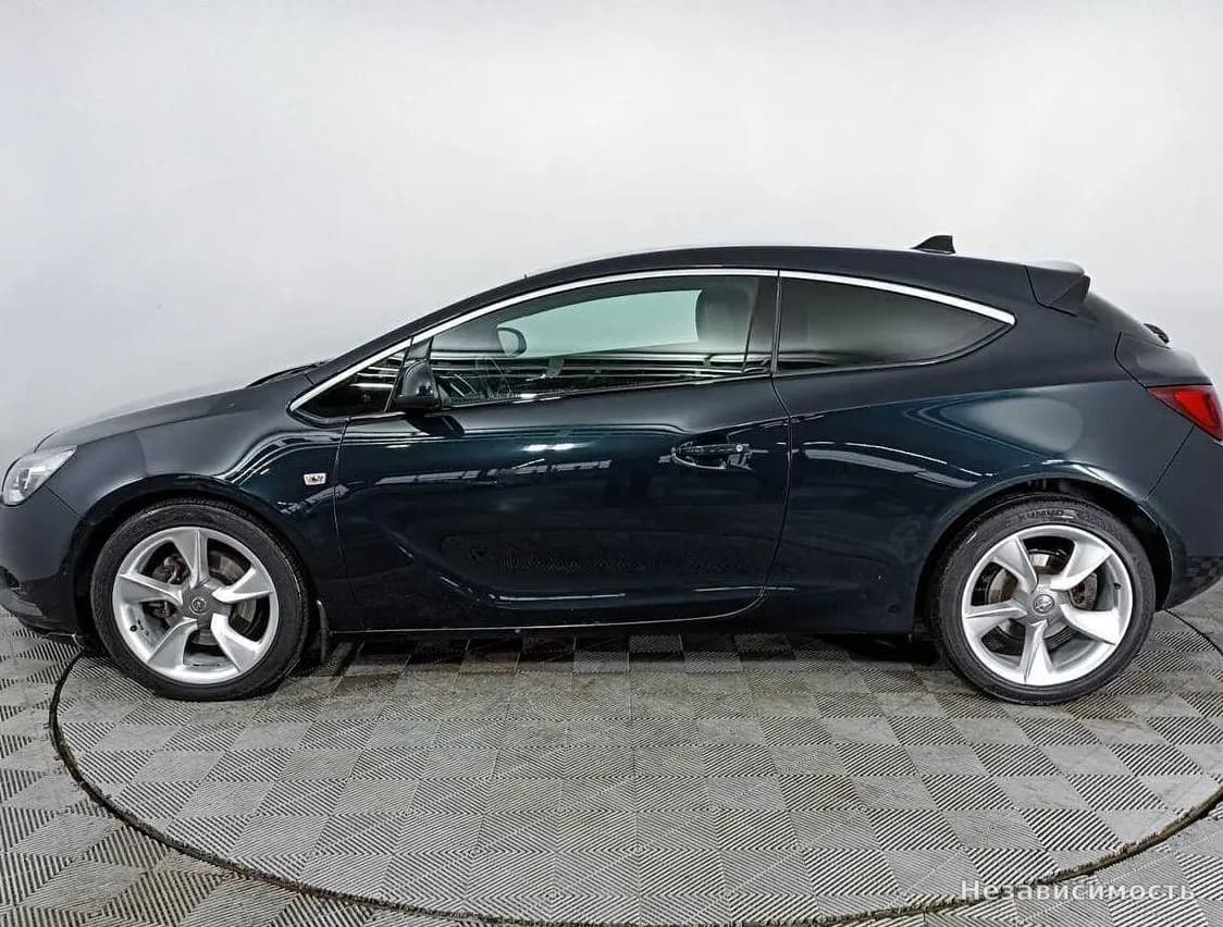 Opel Astra 2014 с пробегом — фото 8