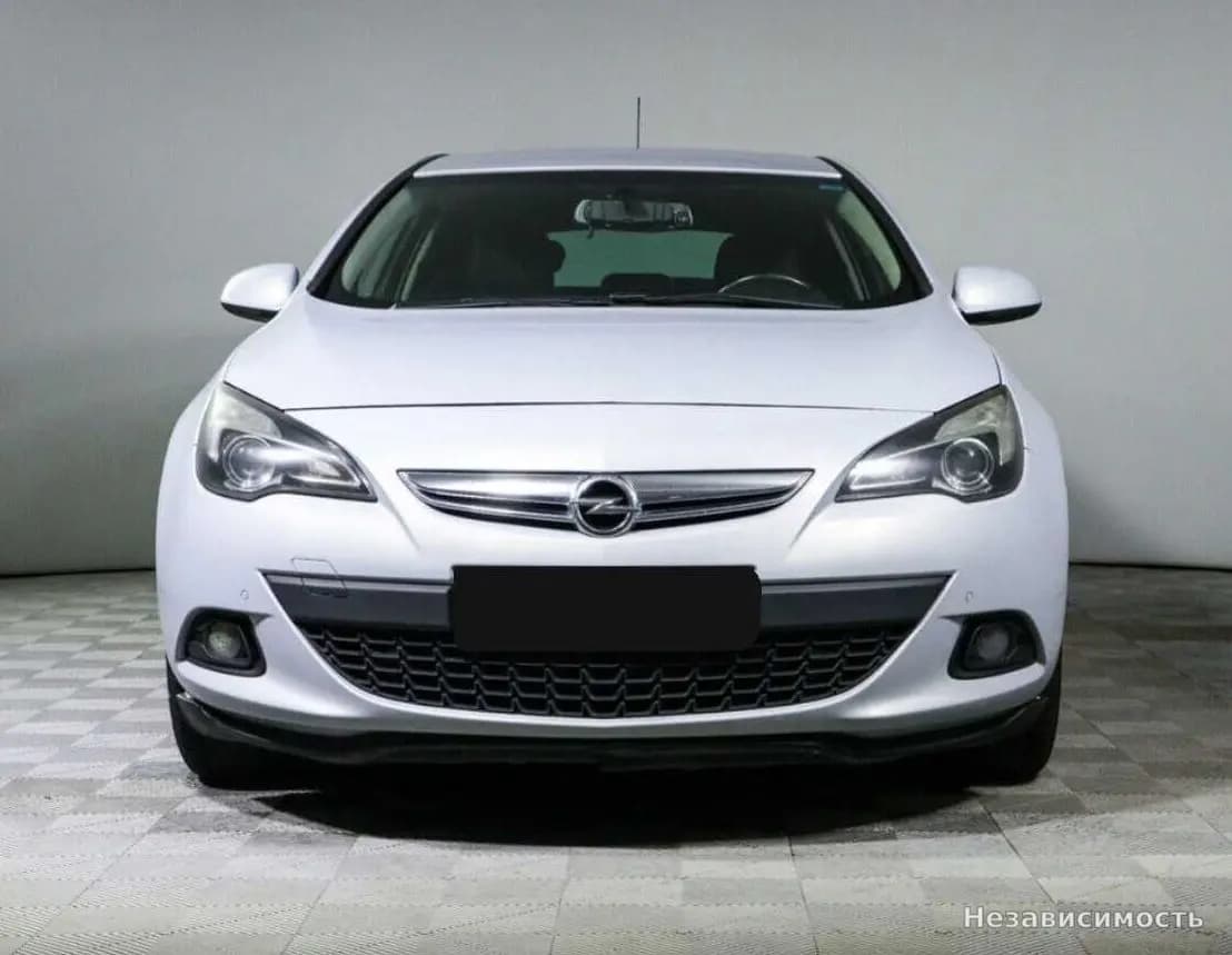Opel Astra 2013 с пробегом — фото 2