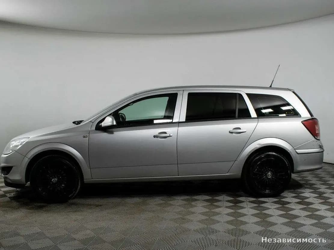 Opel Astra 2014 с пробегом — фото 8