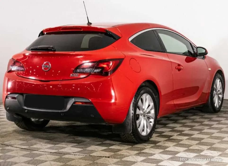 Opel Astra 2012 с пробегом — фото 5