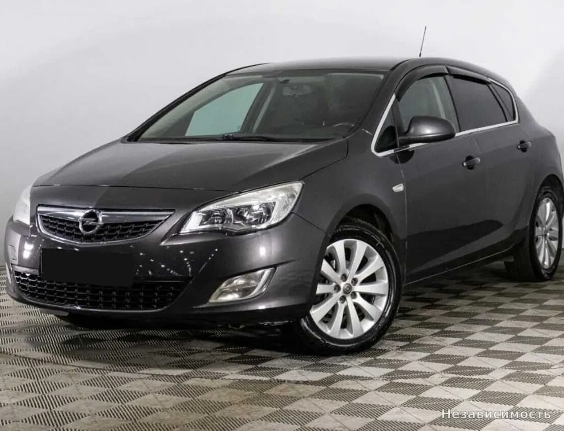 Opel Astra 2012 с пробегом — фото 2