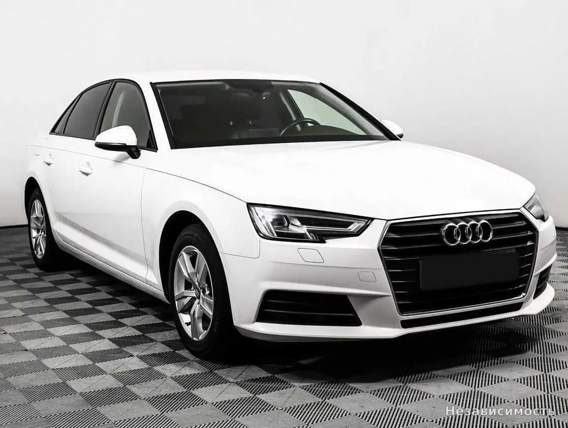 Audi A4 2018 с пробегом — фото 3