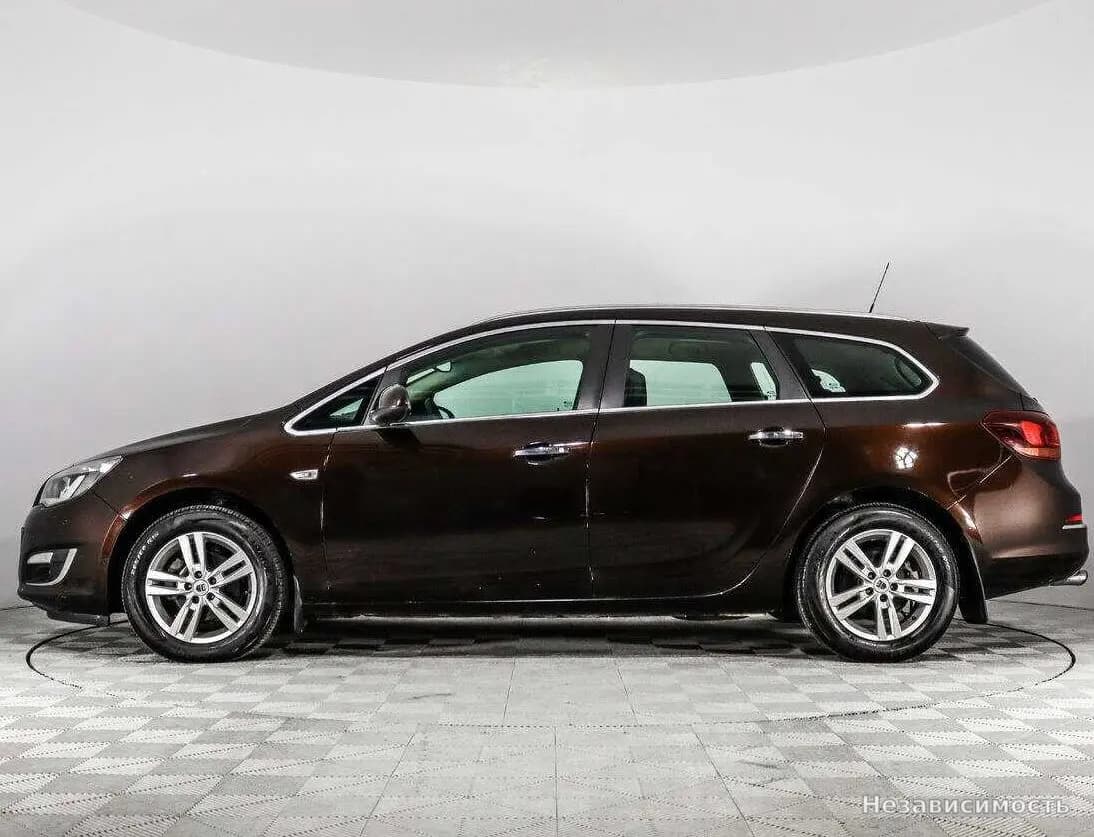 Opel Astra 2013 с пробегом — фото 8