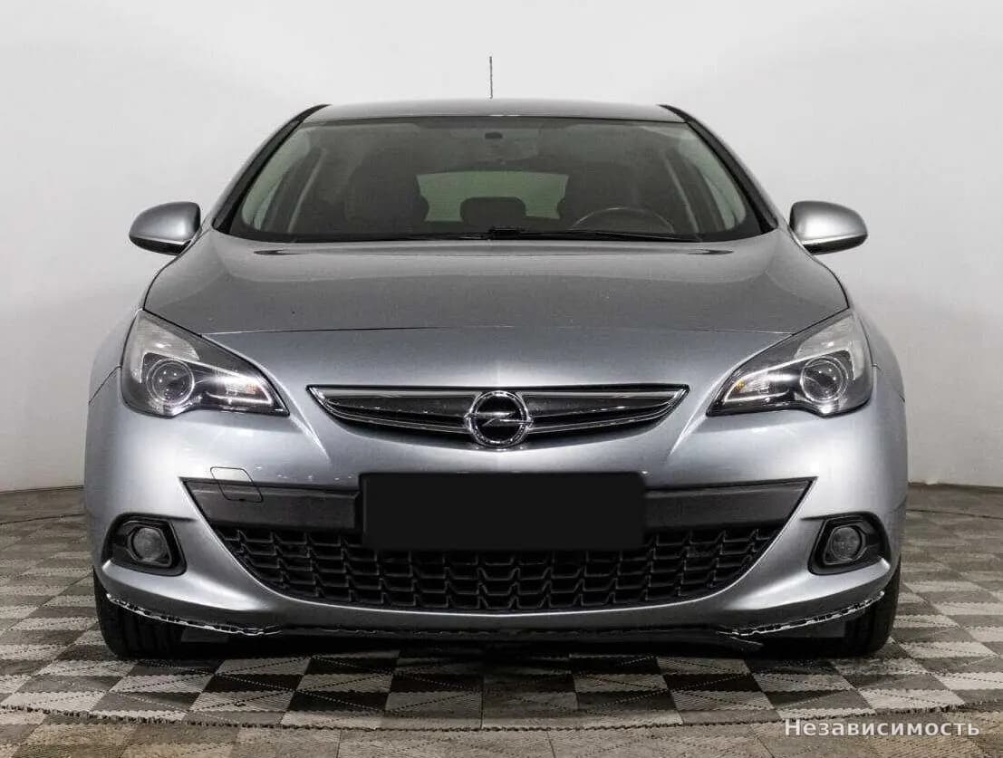 Opel Astra 2013 с пробегом — фото 2