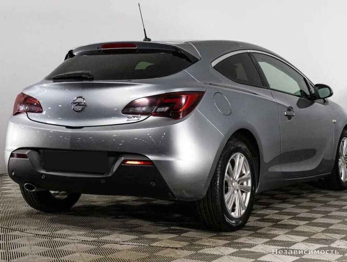 Opel Astra 2013 с пробегом — фото 5