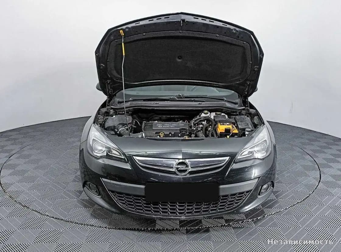 Opel Astra 2014 с пробегом — фото 9
